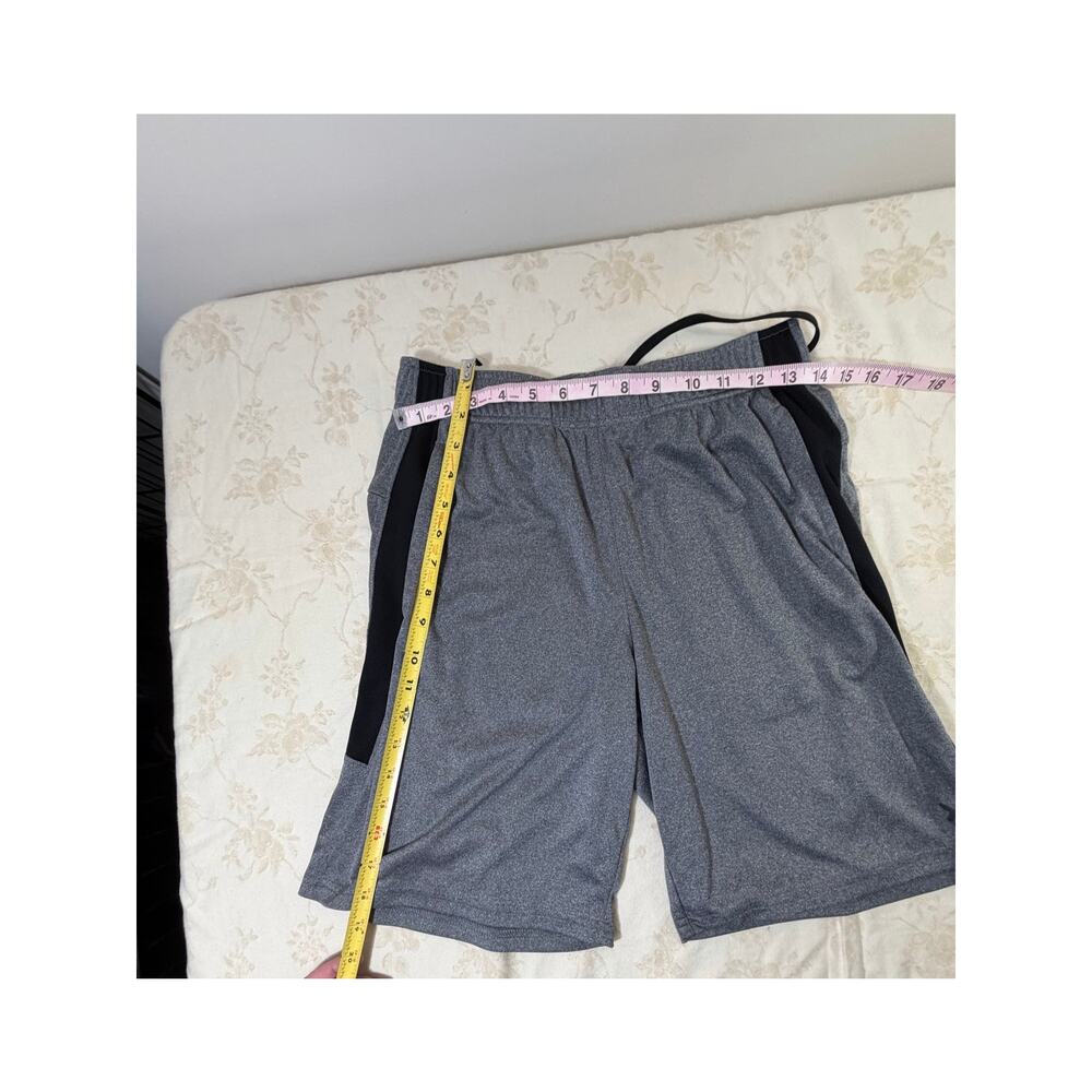 Old Navy Active Men's Small Gray Athletic Gym Workout Shorts Drawstring - Picture 5 of 5